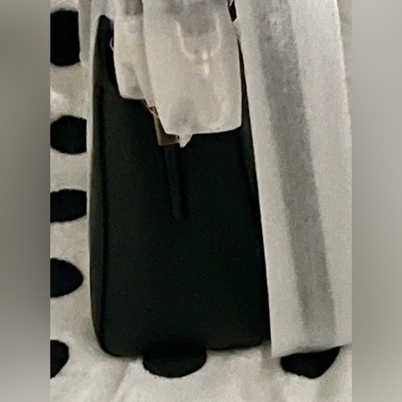 Kate Spade ♠️ Phoebe Mini Top Handle Black Leather Crossbody Handbag Gold KI924 - Picture 8 of 13